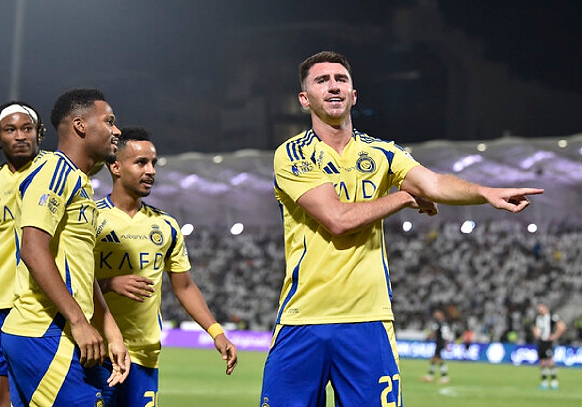 Aymeric Laporte celebra un gol en la Liga saudí en 2024.R