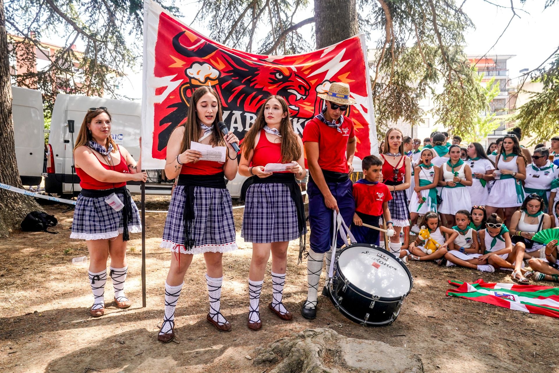 La presentación de las cuadrillas de Amurrio, en imágenes