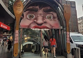 Gargantua se da un festín con los viajeros del metro en Aste Nagusia
