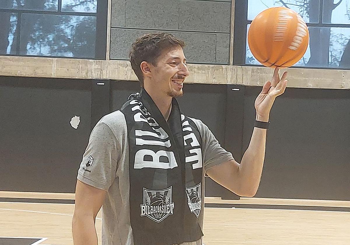 Aleix Font: «Decidme cosas malas de Bilbao»