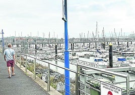 La adjudicataria solo amarró la continuidad de 300 barcos pese a disponer de 842 amarres.