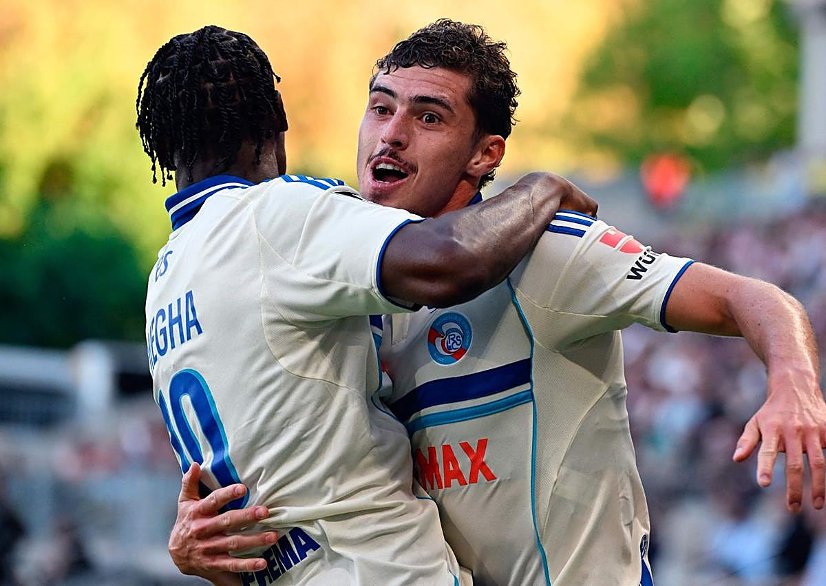Imagen secundaria 1 - El exalbiazul Panichelli se estrena en la Ligue 1 marcando el gol ganador del Estrasburgo