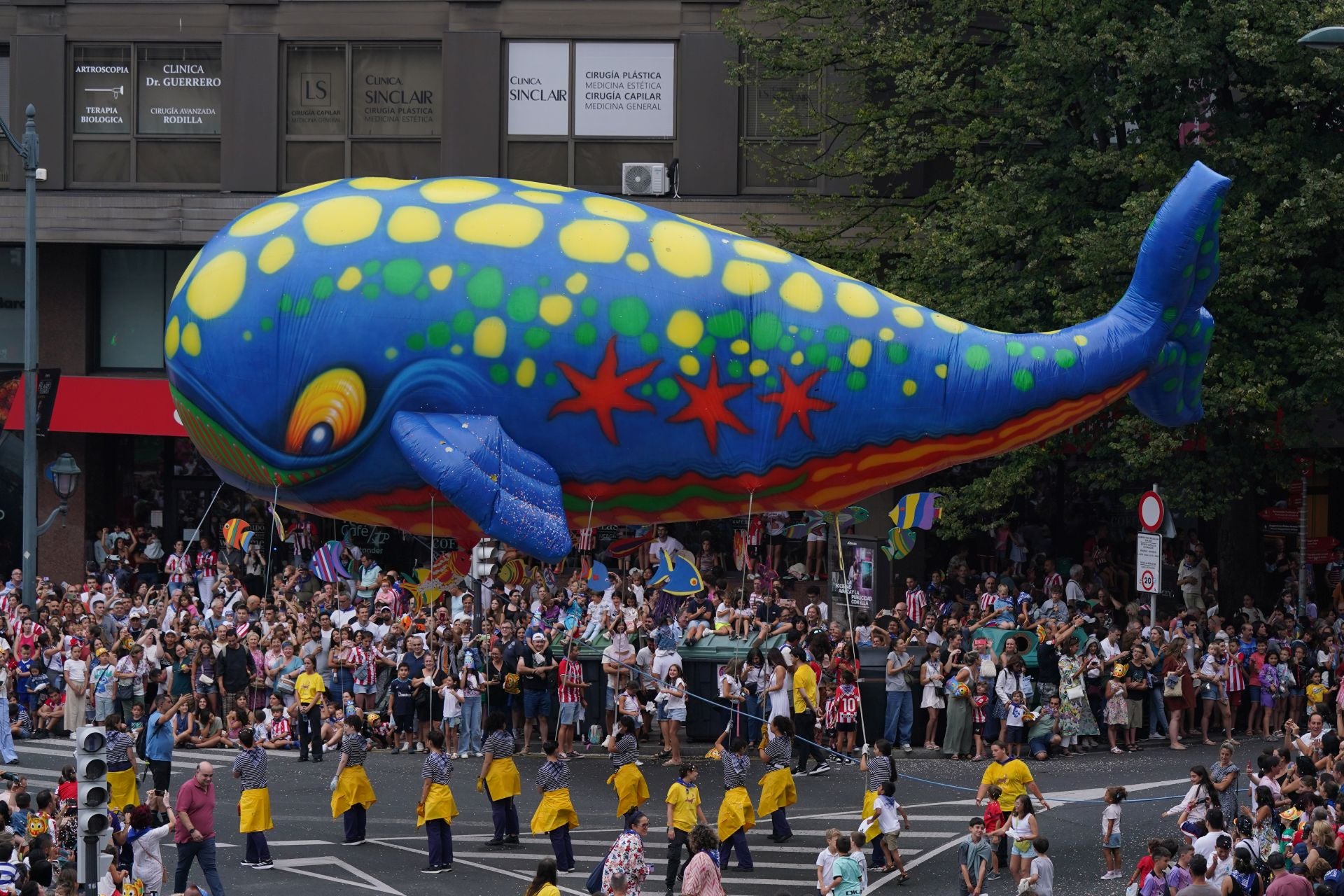 Las mejores imágenes del desfile de &#039;Bali&#039;, la ballena de la Aste Nagusia