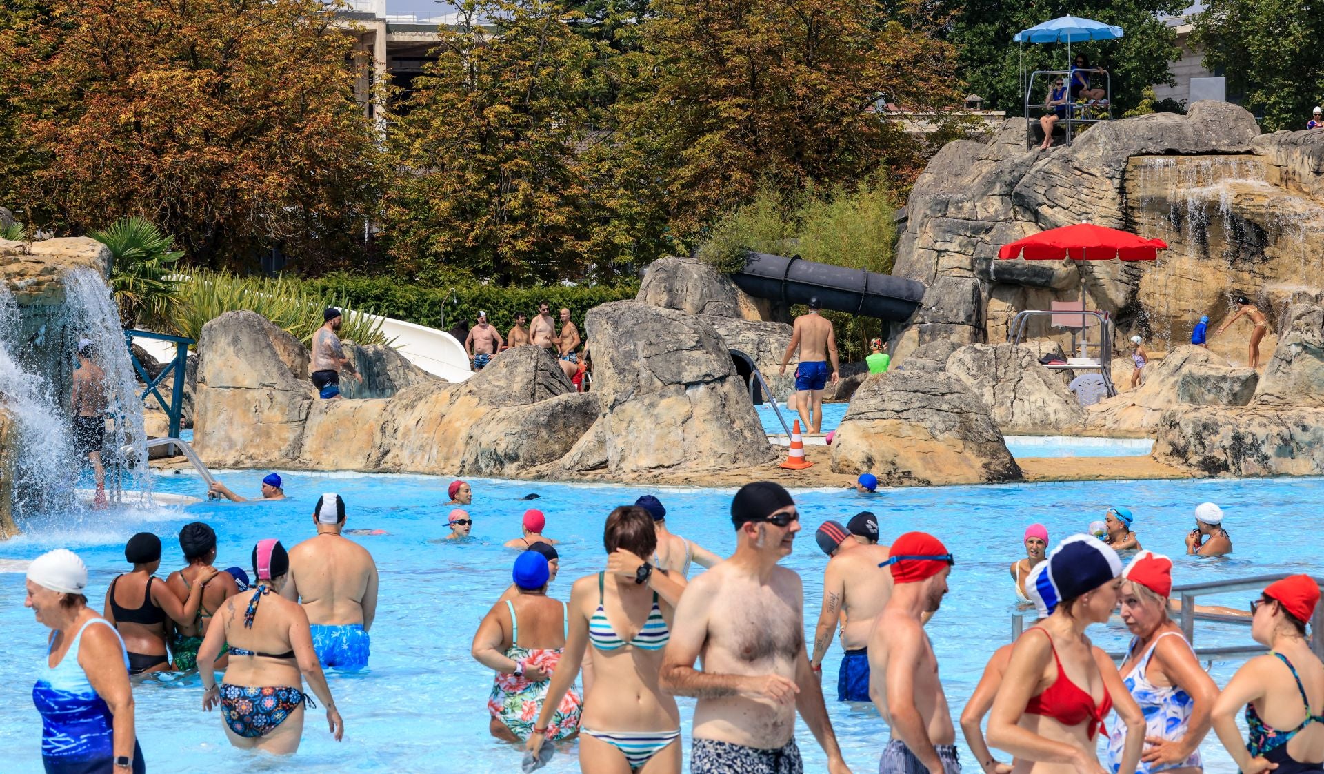 Las imágenes del último chapuzón de la ola de calor en Álava