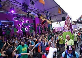 El mejor plan de Aste Nagusia: hacerse amiga de un comparsero