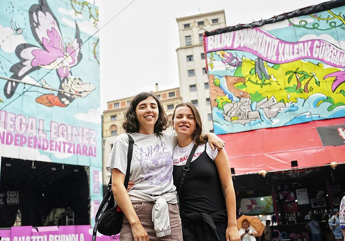 La directora Sara Fantova y la actriz protagonista de 'Jone, batzuetan', Olaia Aguayo,