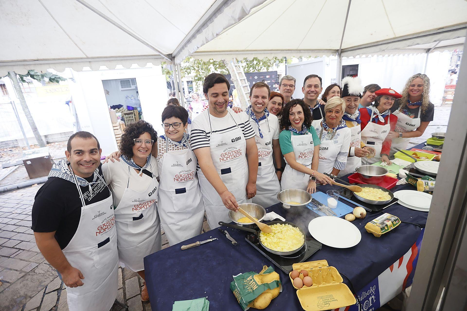 El olor a patata frita impregna El Arenal