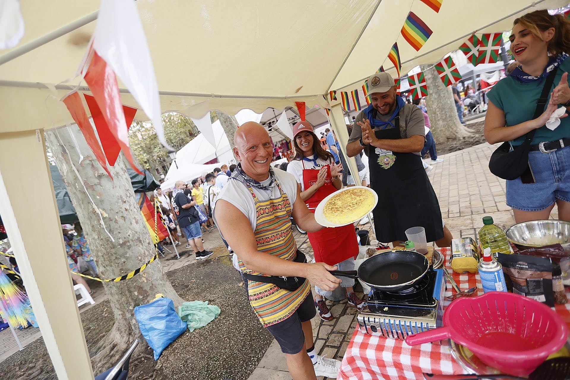 El olor a patata frita impregna El Arenal