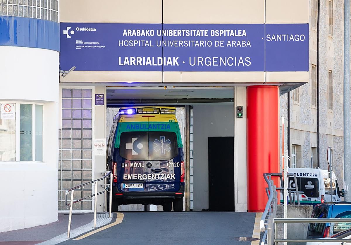 El herido acudió por su propio pie al hospital Santiago.