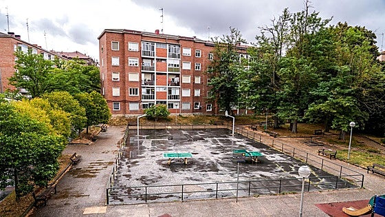 Aparcabicis, zonas verdes... la reforma del parque de Adurza durará cinco meses