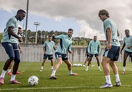 Sancet, Prados y Unai Gómez vuelven a entrenar con el grupo