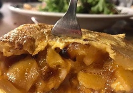 La tortilla de patata de un conocido bar que ha enamorado a Marta Pombo y Luis Zamalloa