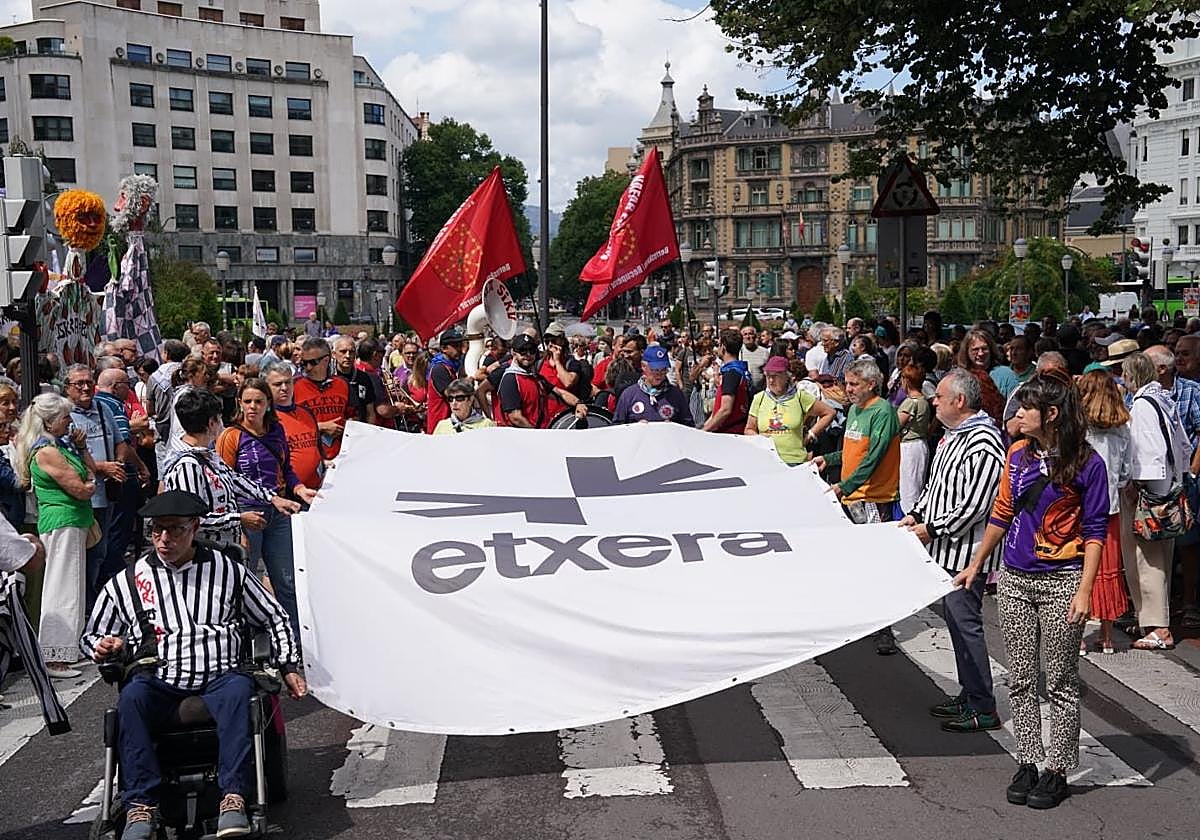 Piden que los presos de ETA «tengan la oportunidad de volver a casa»