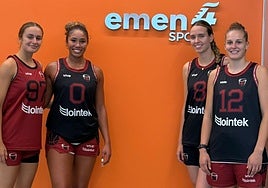 Las jugadoras del Lointek Gernika han pasado esta semana los reconocimientos médicos.