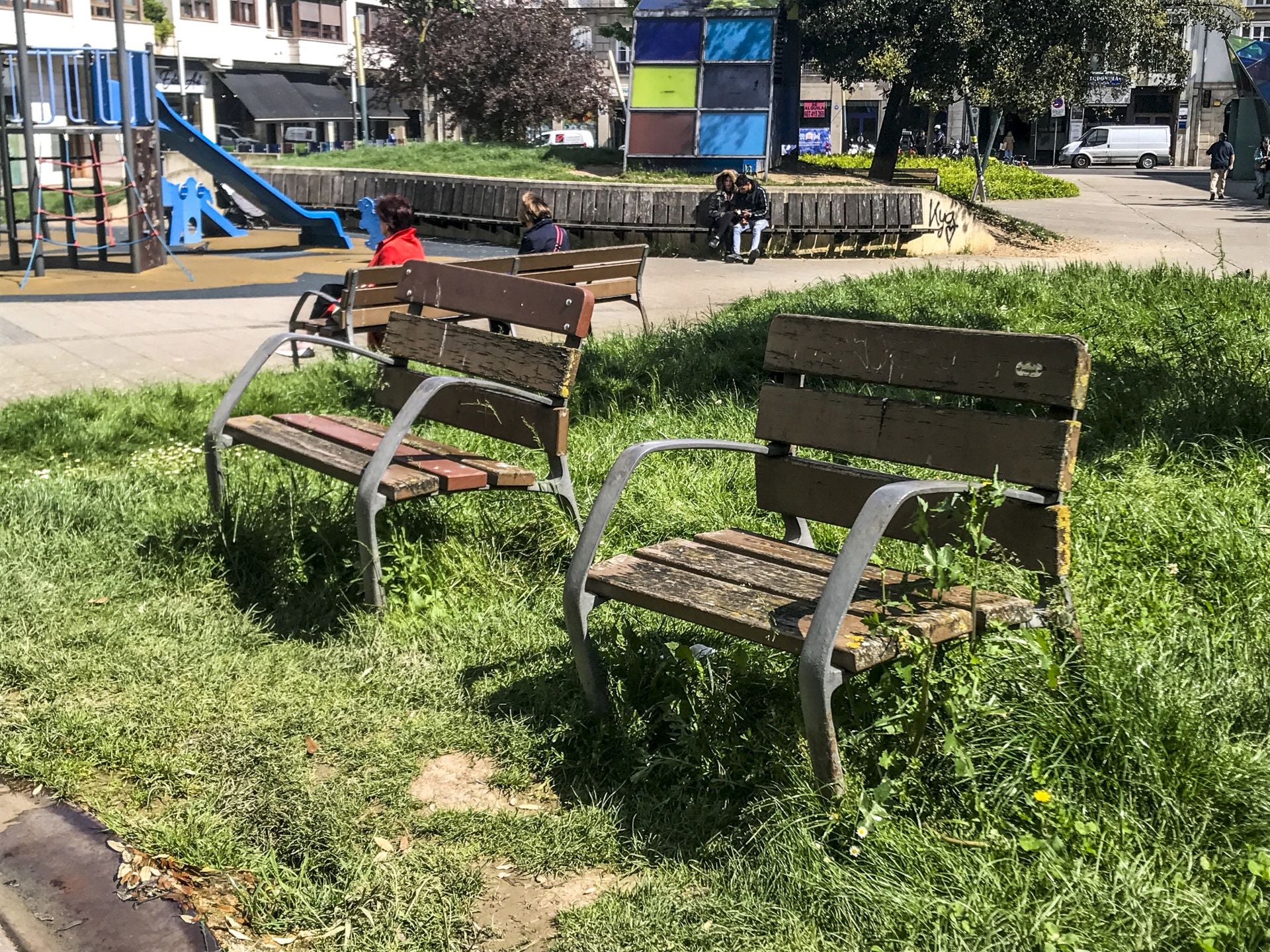 El mal estado de los bancos de Vitoria