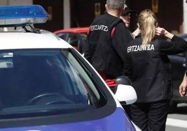 Trasladado al hospital de Basurto tras ser agredido por un joven de 18 años con una botella de cristal rota