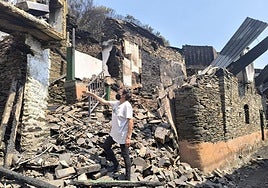 Las imágenes de la 'aldea vasca' arrasada por el fuego en Ourense