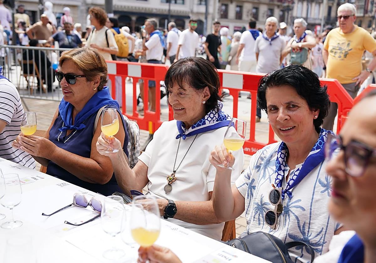 Si hay que beber a las 11 de la mañana, que sea buena sidra