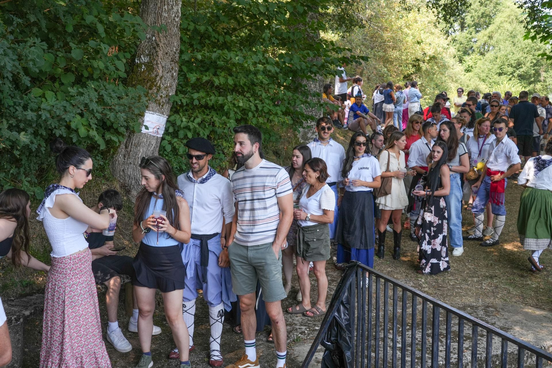 Romería a San Bartolomé en Lagrán