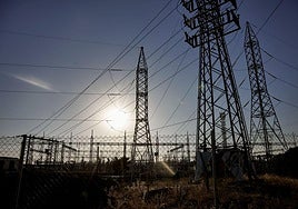 Torres de alta tensión.