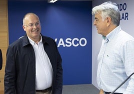 Tellado y De Andrés, en el acto político celebrado en San Sebastián.