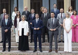 Pradales llama a Moreno Bonilla y le pide colaboración para frenar la llegada de menores migrantes «en bus desde Andalucía»