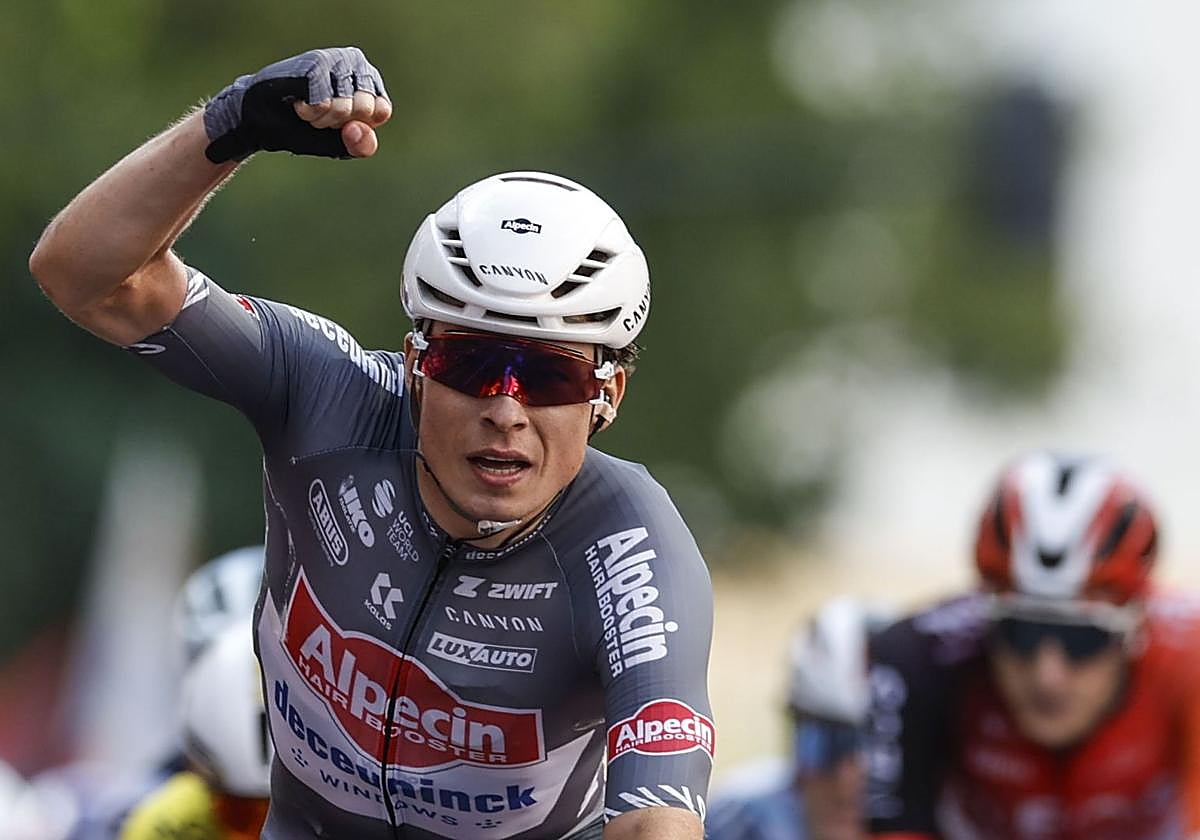 Philipsen regatea a Viviani y repite triunfo en La Vuelta