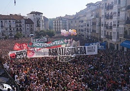 Los carteles de presos y la sumisión nacionalista