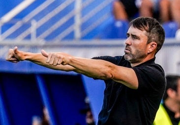 Coudet desvela que el Alavés busca un extremo izquierdo «natural»