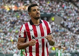 Yuri Bechiche celebra el primer gol del Athletic en La Cartuja