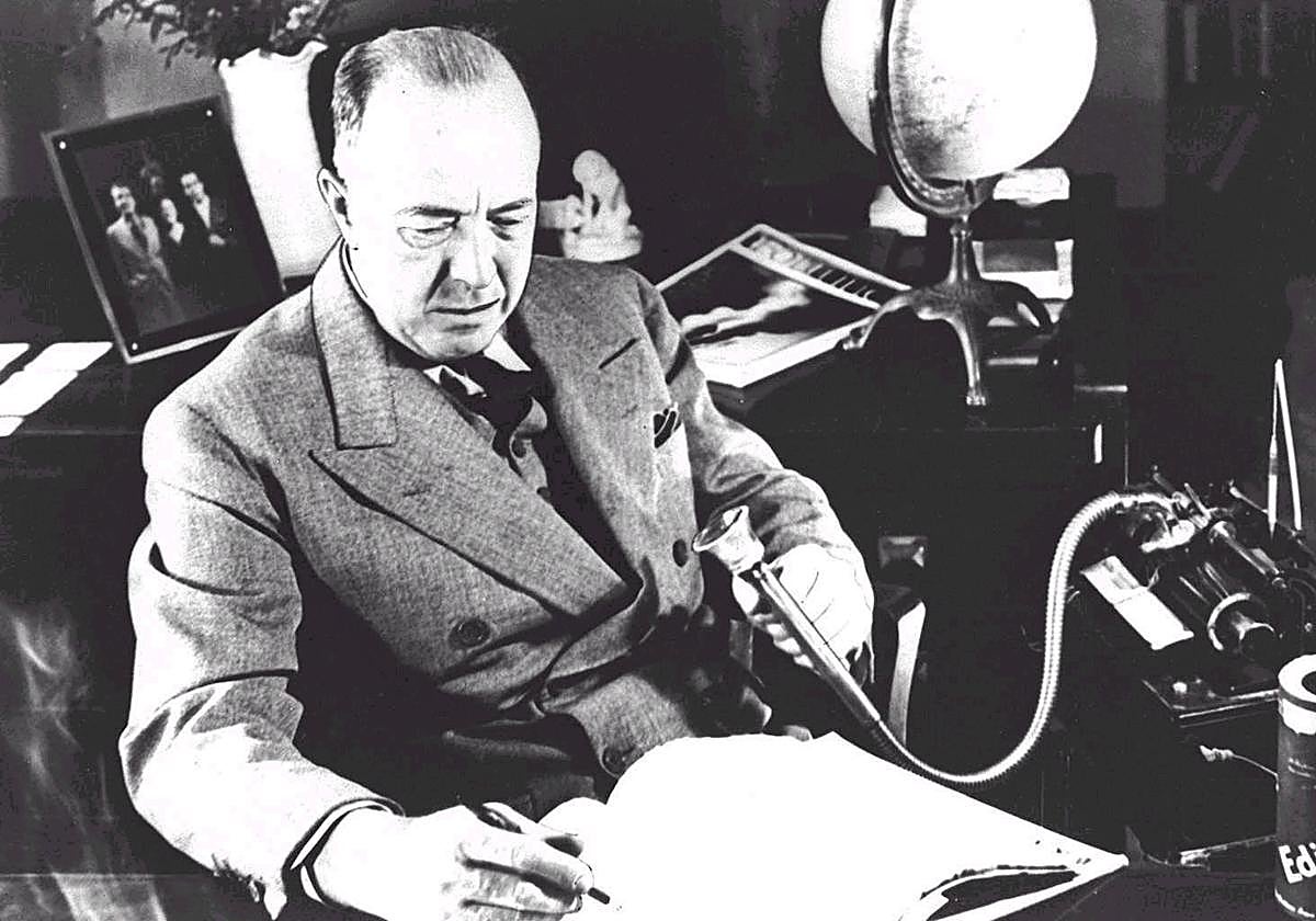 El escritor estadounidense Edgar Rice Burroughs.