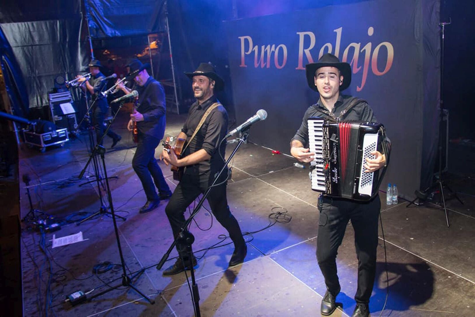 La formación navarra Puro Relajo animará las fiestas de Lekeitio.