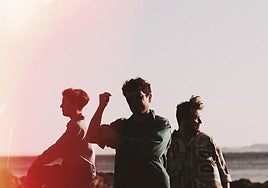 Triángulo de Amor Bizarro protagonizarán una de las actuaciones.