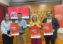 María Nanclares, concejala de Comercio y Turismo, Rubén González, director de la Semana del Pintxo de Álava, Cristina González, diputada foral Comercio y Turismo y Juan Carlos Antolín, presidente de SEA Hostelería, durante la presentación