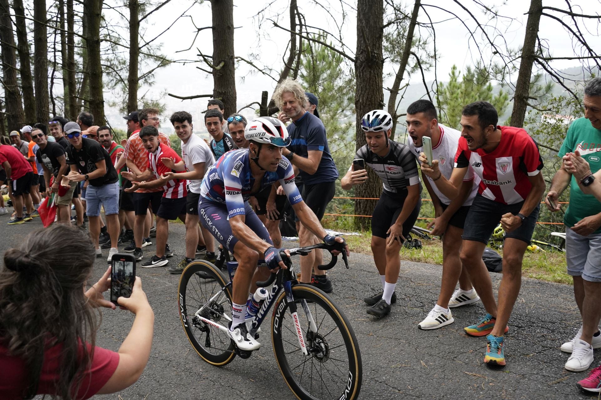 El espectacular recorrido de La Vuelta en Bizkaia