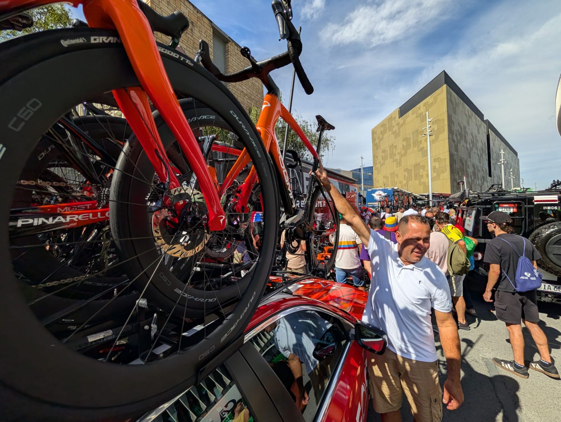La Vuelta se deja sentir en las calles de Bilbao