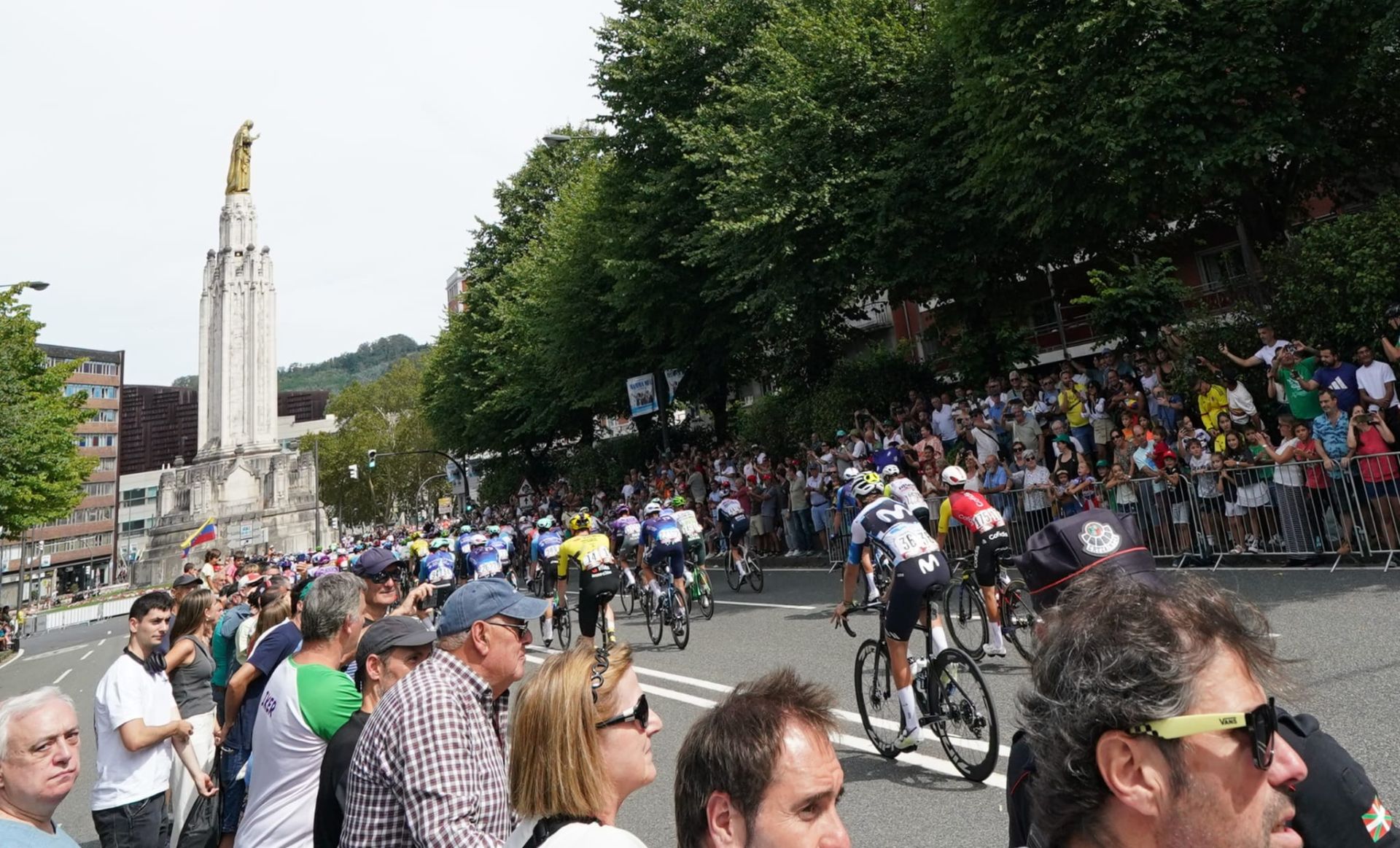 El espectacular recorrido de La Vuelta en Bizkaia