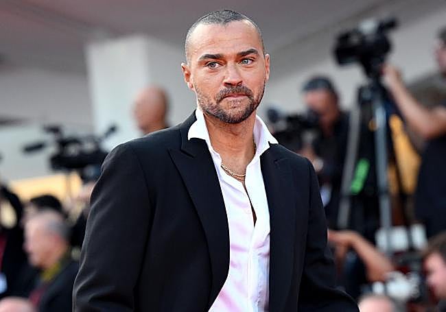 Jesse Williams, en la alfombra roja del Festival de Cine de Venecia.