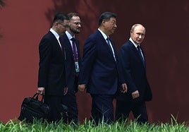 El presidente ruso, Vladímir Putin, se reúne con el presidente chino, Xi Jinping, en Pekín.