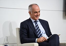 Álex Artetxe durante un foro organizado por EL CORREO y KPMG