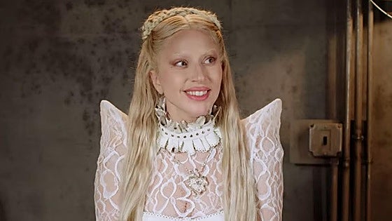 Lady Gaga sorprende con su versión del kalimotxo