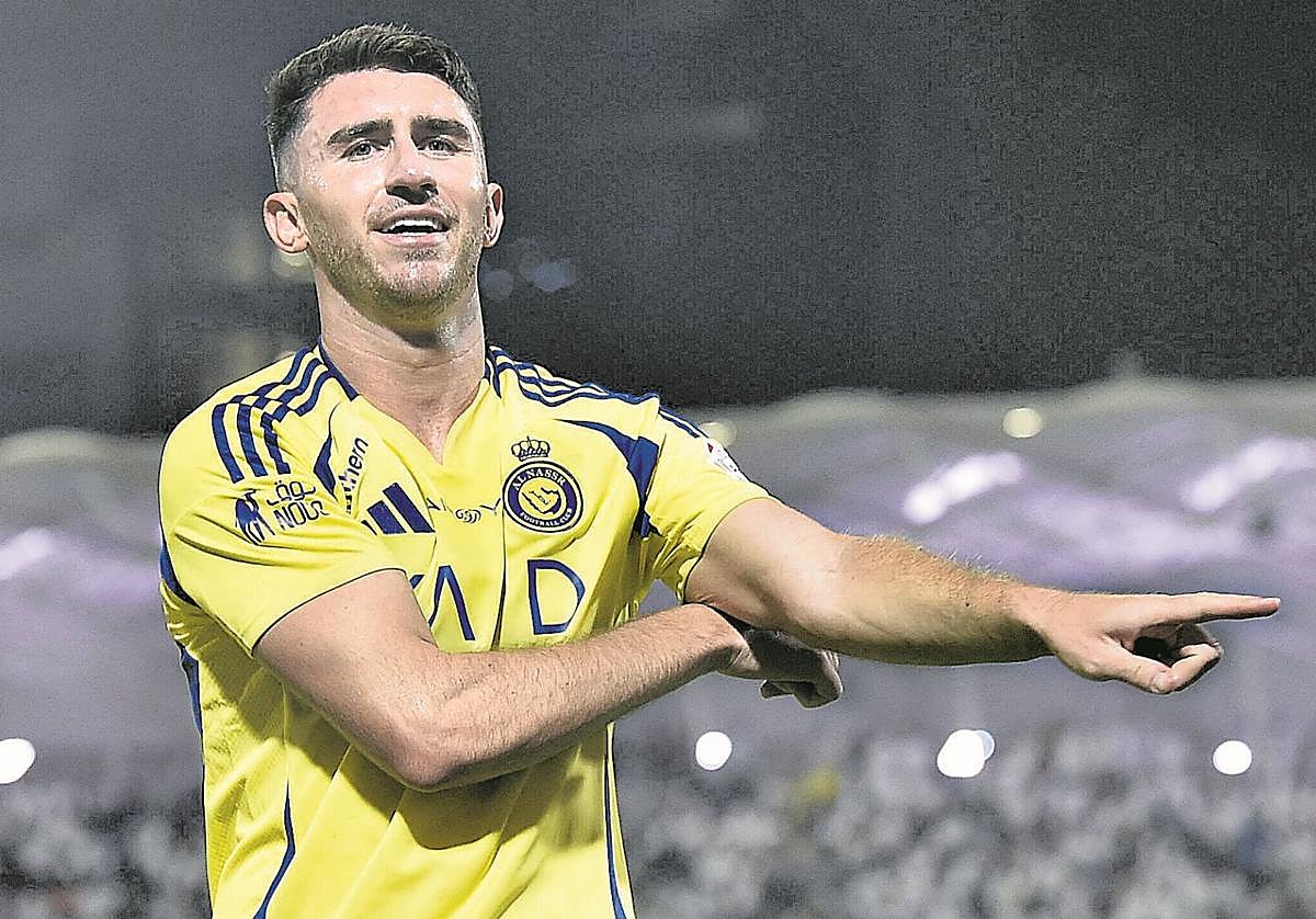 Laporte, en un encuentro con el Al Nassr.