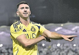 Laporte, en un encuentro con el Al Nassr.
