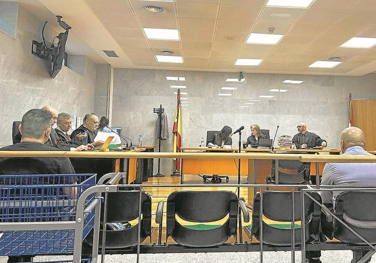 Condenan a 6 y 7 años de prisiónal ertzaina 'narco' y a su cómplice