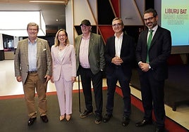 Juan Mari Aburto, Itxaso Erroteta, José Ángel Iribar, Jon Ruigómez y Carlos García Buendía