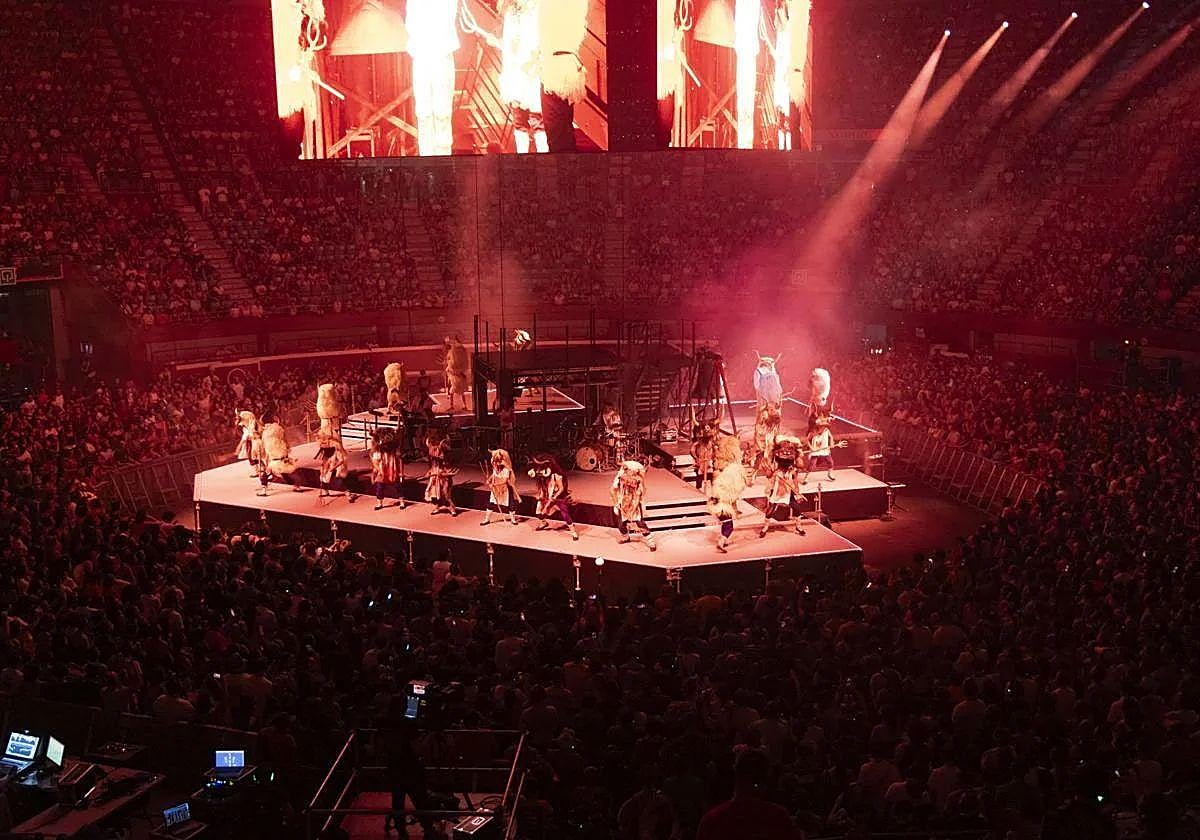 Escenario 360 ideado por ZETAK para el espectáculo del pasado fin de semana en Donostia