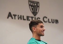 Beñat Prados sufre una lesión en la rodilla izquierda y queda pendiente de evolución