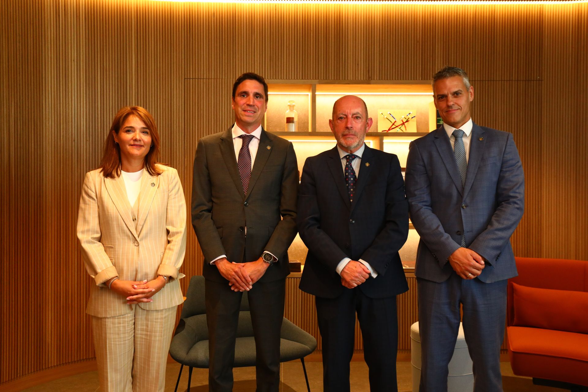 Ainhoa Iturritza, Mario Librado, Félix Ángel Fernández, Alfredo Alonso y Gorka Calvete.