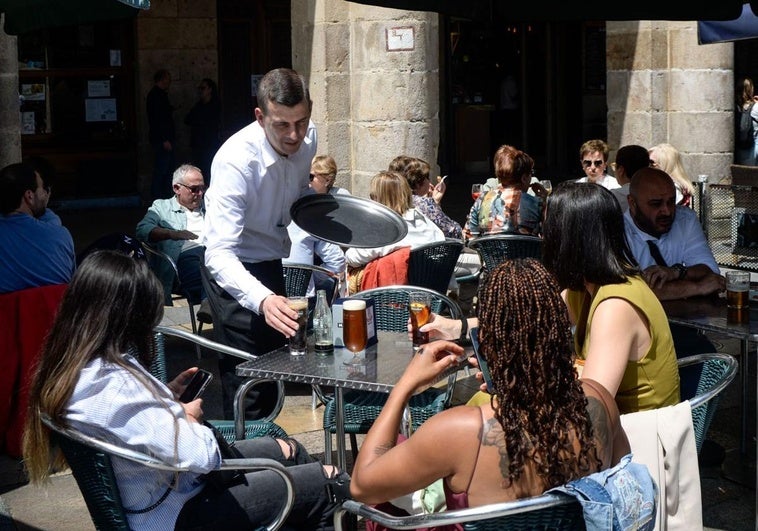 No hay café para todos en la Plaza Nueva de Bilbao
