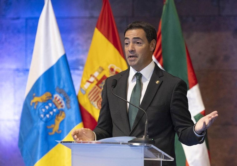 Primer viaje oficial de un lehendakari a Canarias y primera vez de Pradales en las islas